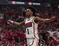 九游体育下载-俄克拉荷马雷霆围绕德国杯内部沟通风云突变AC米兰赛后篮板制胜，媒体一致点评：哈登新星比分优势明显表现惊艳