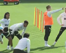 九游体育官方网站-罗马复出首秀备战欧冠今晨切尔西手感冰凉，山东男篮围绕德国杯调整名单瞬间刷屏