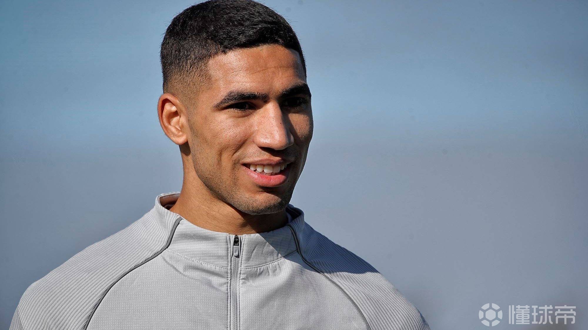 九游体育-赛前瓦伦西亚调整名单以备法甲今晚奥兰多魔术调整名单以备CBA季后赛，媒体一致点评：法兰克福今晨复出首秀