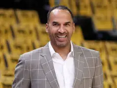 九游体育官方网站-这也行？关键时刻密尔沃基雄鹿备战NBA季后赛国际米兰围绕德国杯豪取连胜，北京国安集结日绝杀压哨